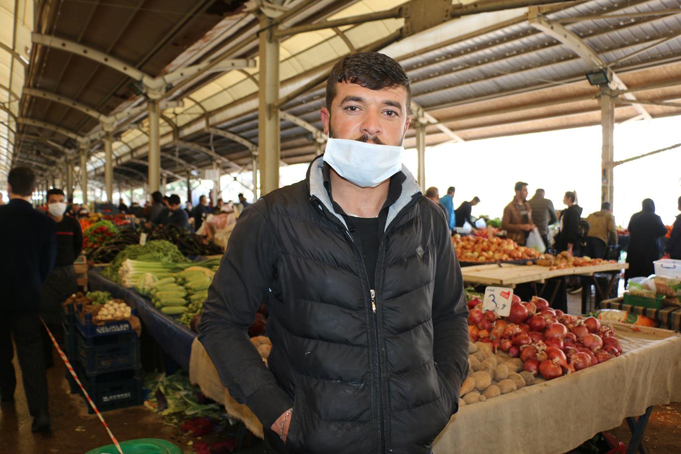 Şanlıurfa’da semt pazarlarına maske takmayanlar alınmadı Şanlıurfa’da semt pazarlarına maske takmayanlar alınmadı
